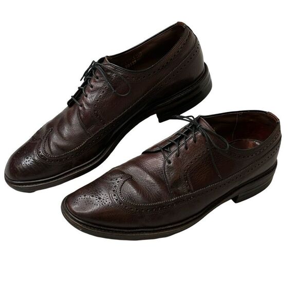 Vintage Men's Brown Leather Wing Tip Shoes Made In USA Circa 1970s Size 11 - Picture 4 of 13